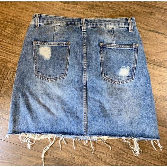 Fashion Nova Rough And Rigid Distressed Denim Mini Skirt - Light Blue Wash - Picture 5 of 6